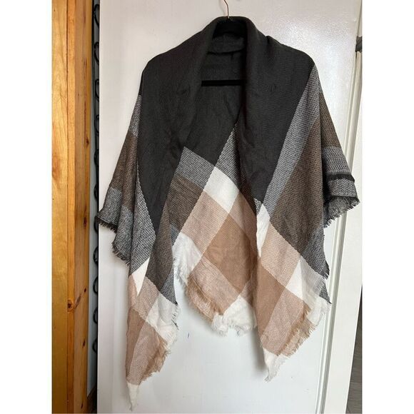 No Brand Tops - Woman’s Plaid Poncho Shawl Open Front